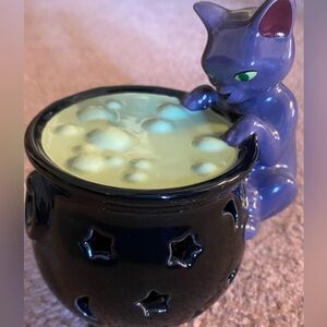 Disney Halloween Hocus Pocus Binx Cauldron Battery Tea Light Candle Holder New